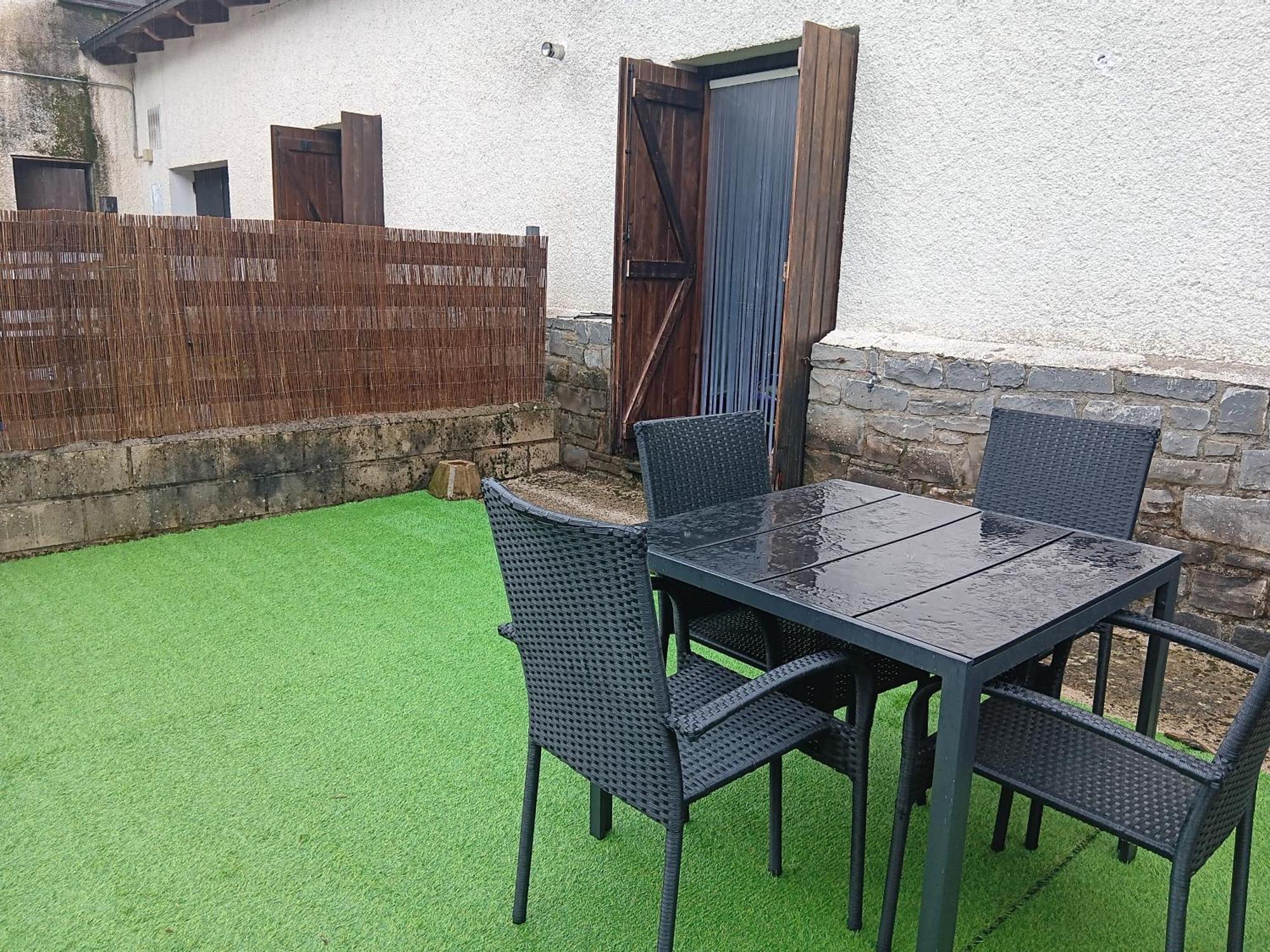 Apartamento Pico De Alba - Jacetania فييانوا المظهر الخارجي الصورة